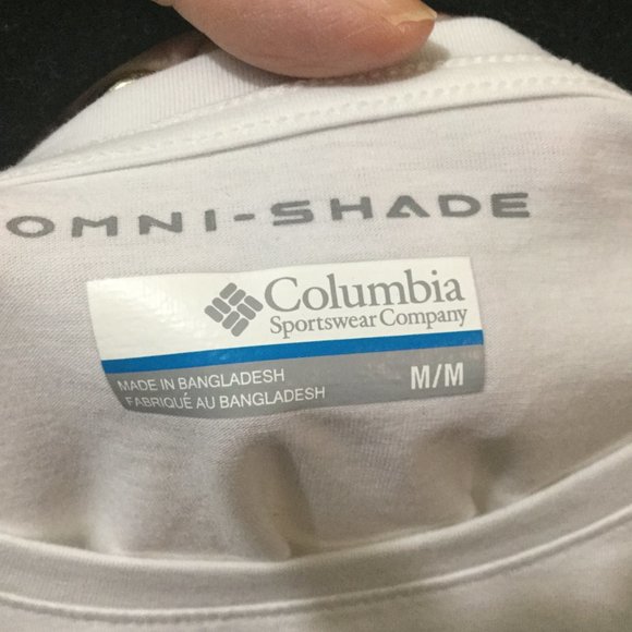 Columbia t-shirt like new condition size medium - Picture 3 of 4